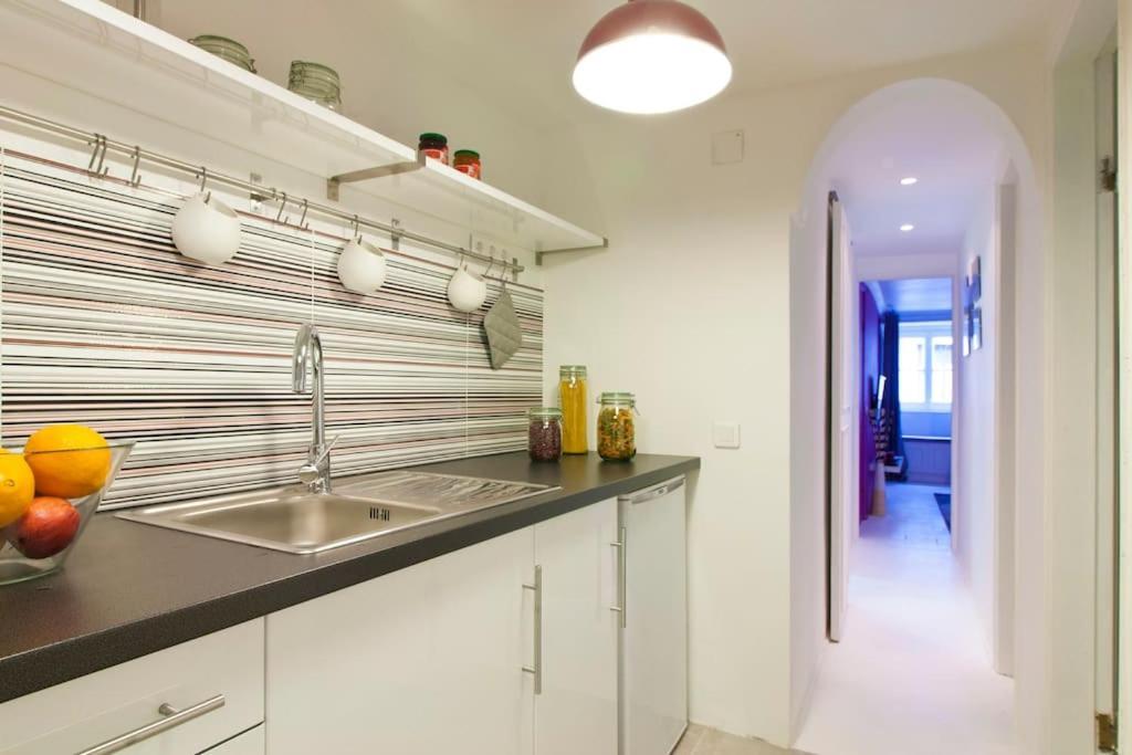 Lisbon Sant'Anna Apartments Room photo